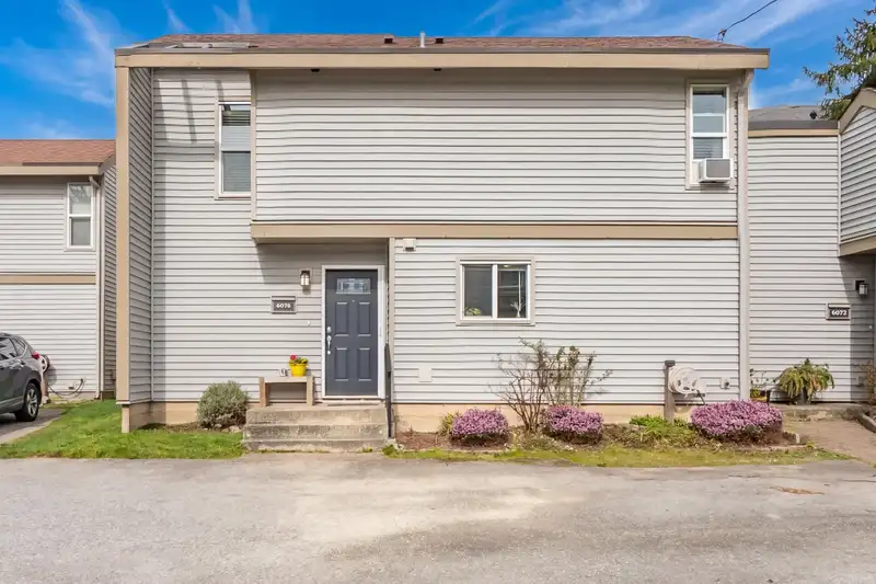 6076 W GREENSIDE DRIVE - photo 2 of 30