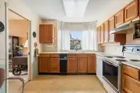 111 1442 FOSTER STREET - thumbnail 12