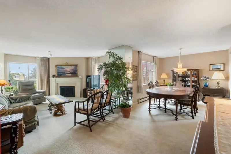 111 1442 FOSTER STREET - photo 4 of 40
