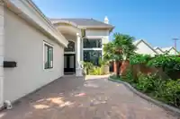 6571 LYNAS LANE - thumbnail 2