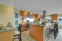 1050 PARKER STREET - thumbnail 11