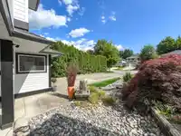 21447 90A AVENUE - thumbnail 2