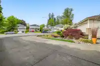 21447 90A AVENUE - thumbnail 32