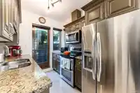 9 215 E 4TH STREET - thumbnail 9