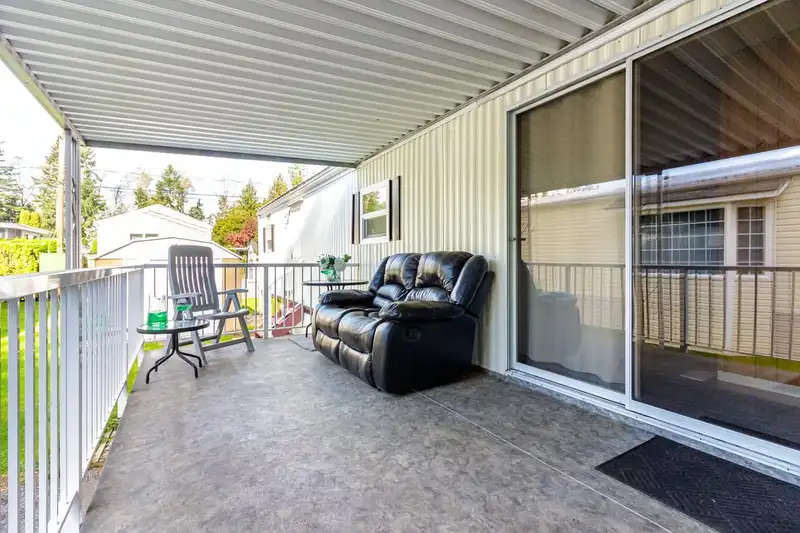 56 9080 198 STREET - photo 2 of 38