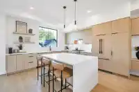 19775 75B AVENUE - thumbnail 4