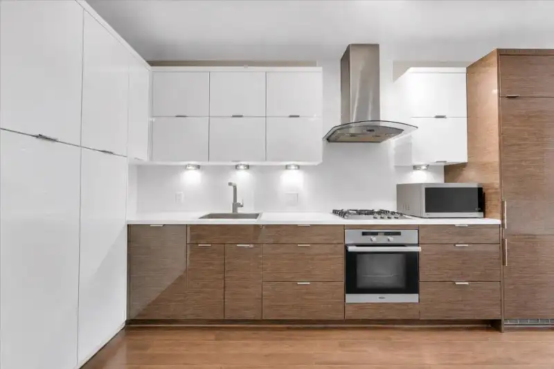 216 1777 W 7TH AVENUE - photo 1 of 24