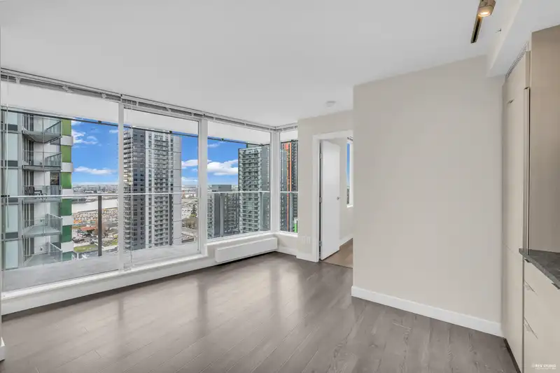 2203 488 SW MARINE DRIVE - photo 3 of 31