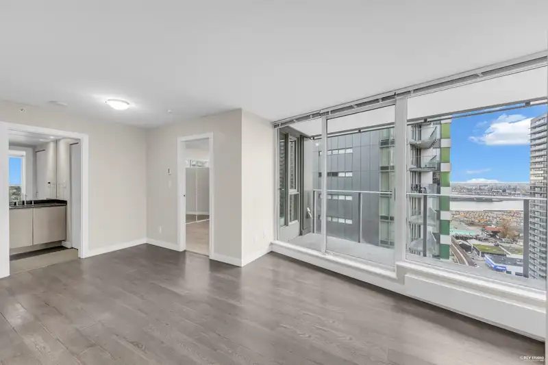 2203 488 SW MARINE DRIVE - photo 4 of 31