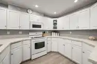 215 MORNINGSIDE DRIVE - thumbnail 10