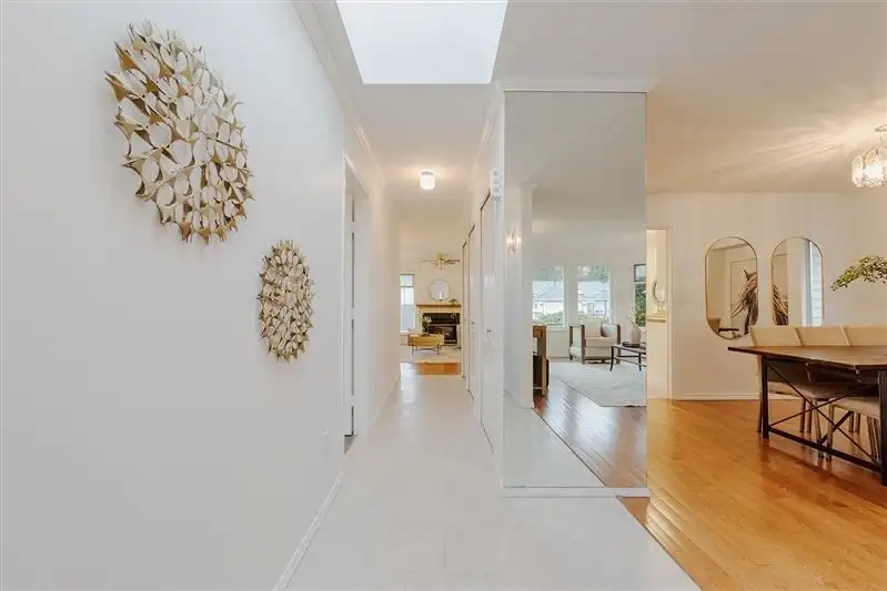 19596 SOMERSET DRIVE - photo 3 of 40