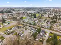 3279 272A STREET - thumbnail 2