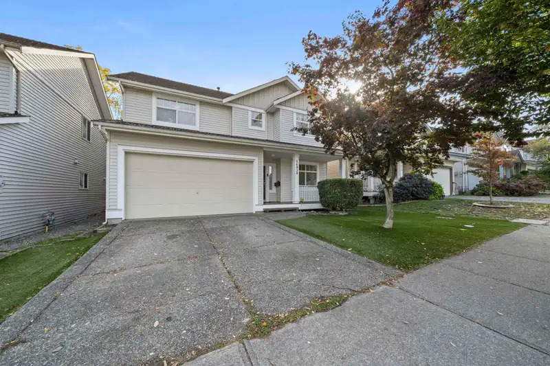 14938 59 AVENUE - photo 1 of 40