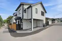2436 E 20TH AVENUE - thumbnail 22