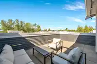 30 8371 202B STREET - thumbnail 1
