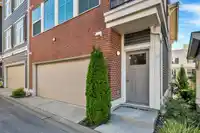 30 8371 202B STREET - thumbnail 36
