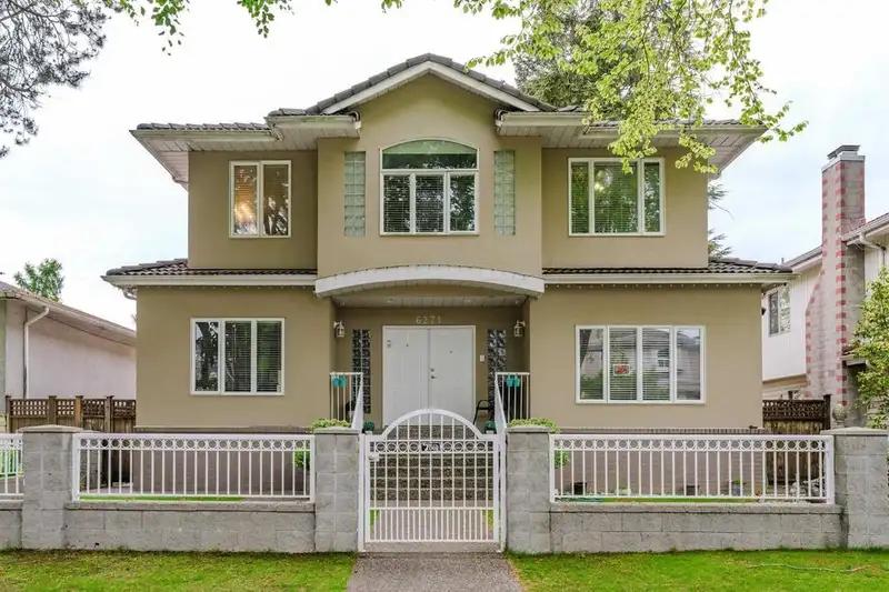 6271 ARLINGTON STREET - photo 2 of 33