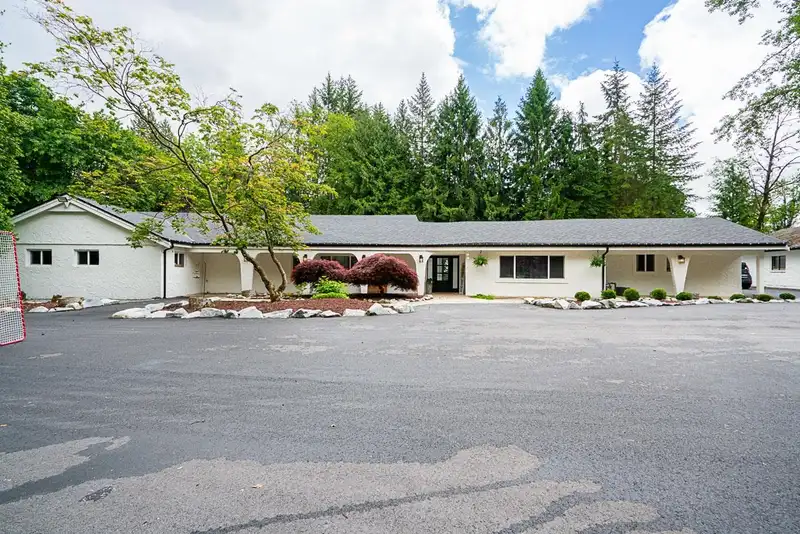 4538 MARTINGALE CRESCENT - photo 4 of 32