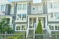 9 5311 ADMIRAL WAY - thumbnail 3