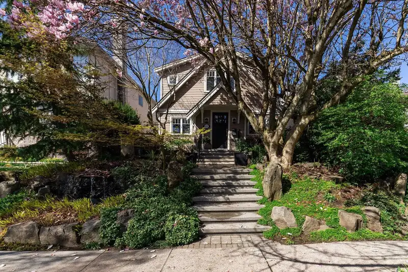 5655 ONTARIO STREET - photo 3 of 34
