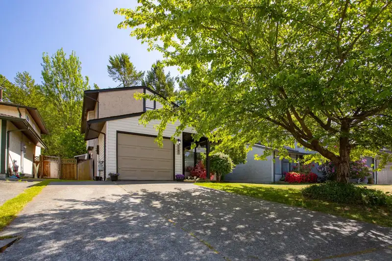 1181 ESPERANZA DRIVE - photo 1 of 40