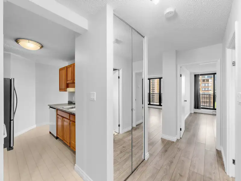 1403 6455 WILLINGDON AVENUE - photo 2 of 40