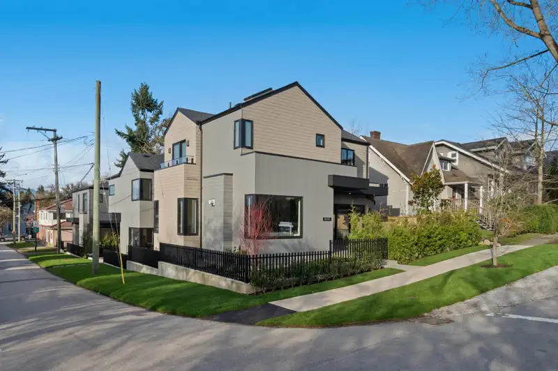 1605 E 21ST AVENUE - photo 1 of 38