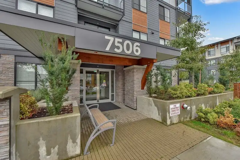 202 7506 199A STREET - photo 2 of 30