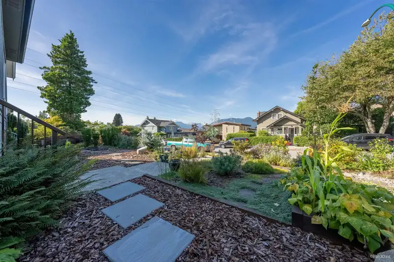3726 TRINITY STREET - photo 2 of 27