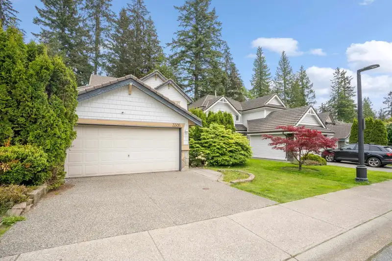 3305 CHARTWELL GRN - photo 2 of 40