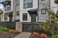 8 7967 197 STREET - thumbnail 34