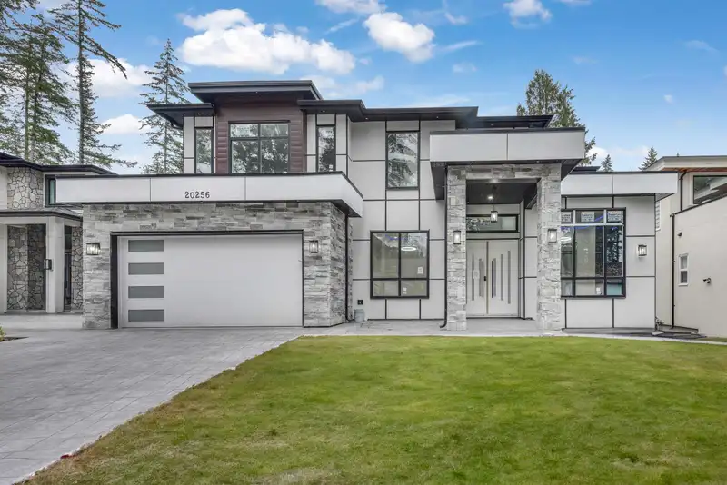 20256 27A AVENUE - photo 1 of 1