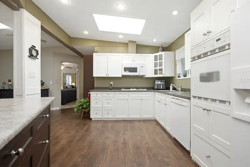 6 27111 0 AVENUE - photo 4 of 40