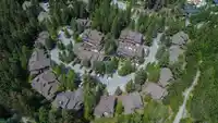 302 3050 HILLCREST DRIVE - thumbnail 1