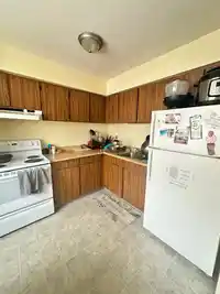 5 313 HIGHLAND WAY - thumbnail 5