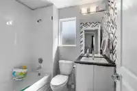 8 8138 204 STREET - thumbnail 20