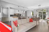 8 8138 204 STREET - thumbnail 6