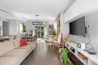 8 8138 204 STREET - thumbnail 7