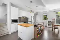 8 8138 204 STREET - thumbnail 9