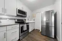 3 2118 EASTERN AVENUE - thumbnail 9
