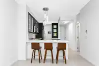 424 801 KLAHANIE DRIVE - thumbnail 4