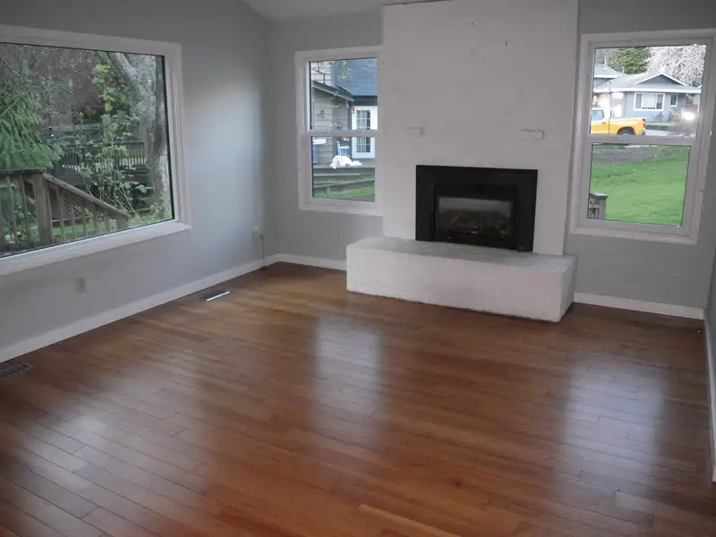 20228 49 AVENUE - photo 3 of 25