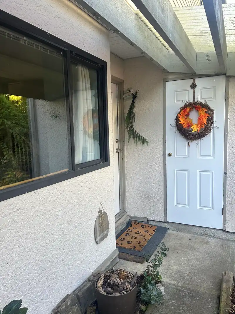 35 5231 204 STREET - photo 2 of 36