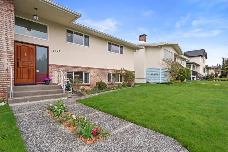 1743 TARALAWN COURT - photo 3 of 37