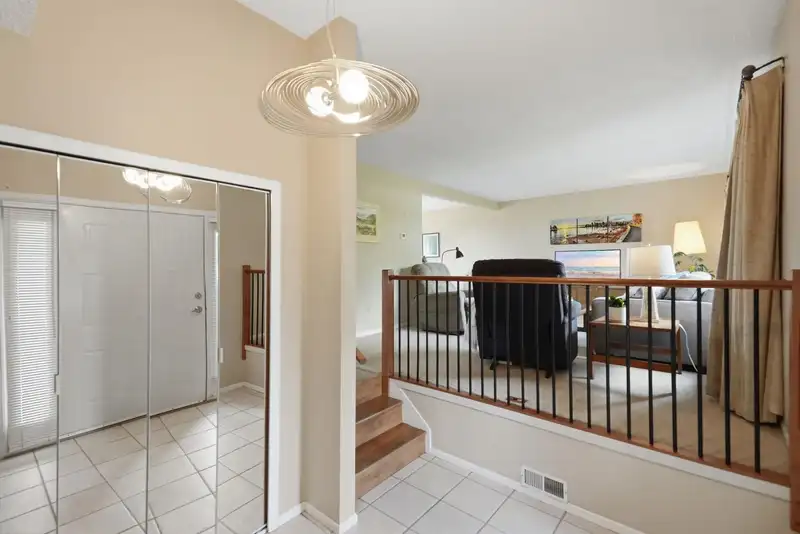 8099 WILTSHIRE PLACE - photo 3 of 40