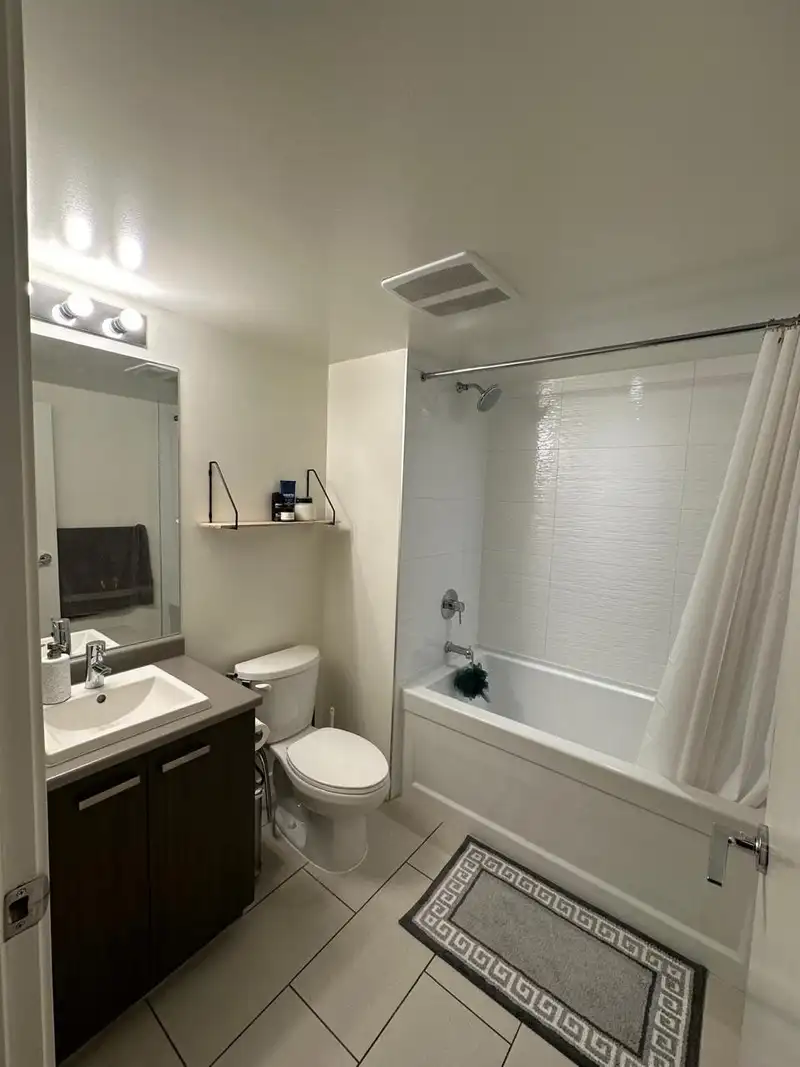 3703 13325 102A AVENUE - photo 4 of 38