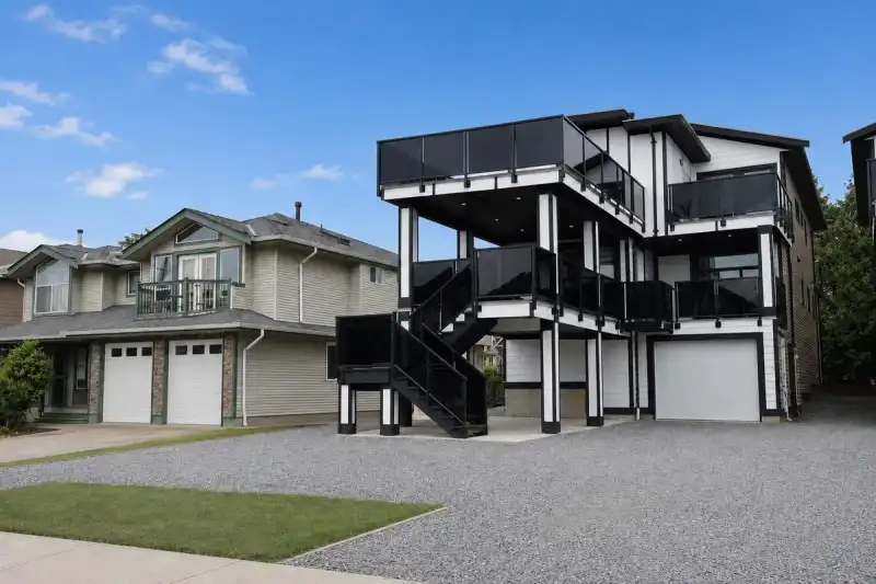 341 JOHNSTON STREET - photo 1 of 22