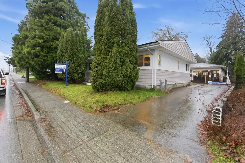 33219 7 AVENUE - photo 1 of 21
