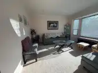 8668 143A STREET - thumbnail 3