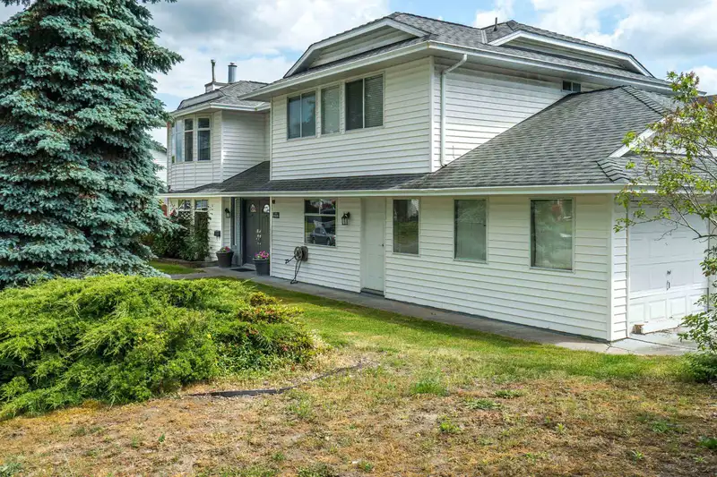 19628 65B PLACE - photo 4 of 40